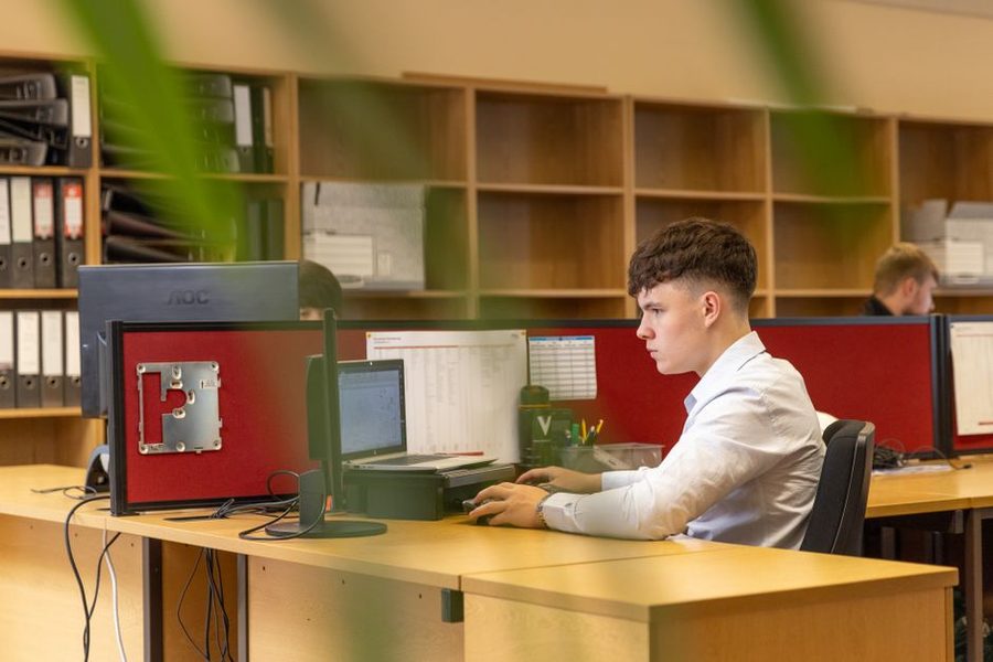 Best Cities to Study English and Work Now - Study English in Ireland